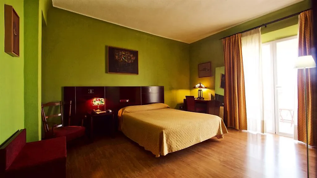 Hotel Carlos V Granada