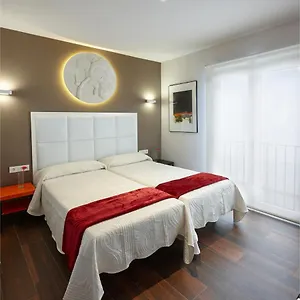 Caballerizas Con Parking Gratuito En Pleno Centro Apartment