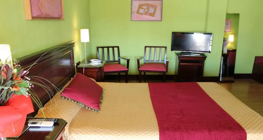 Hotel Carlos V Granada