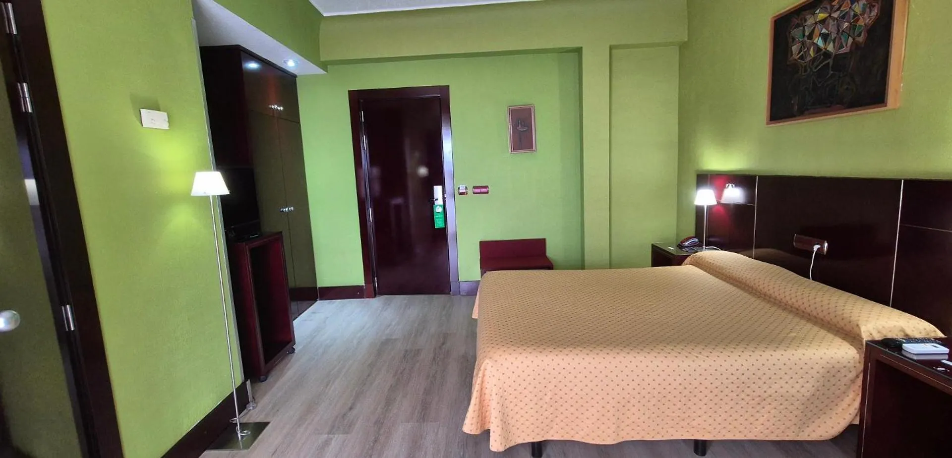 Hotel Carlos V Granada 0*,  Spanien